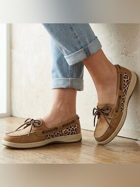 GH Bass Marina Womens Animal Print Leather Boat Shoe Loafer Flat Size 6